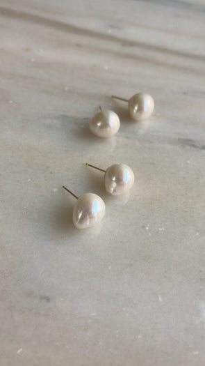 Baroque Pearl Stud
