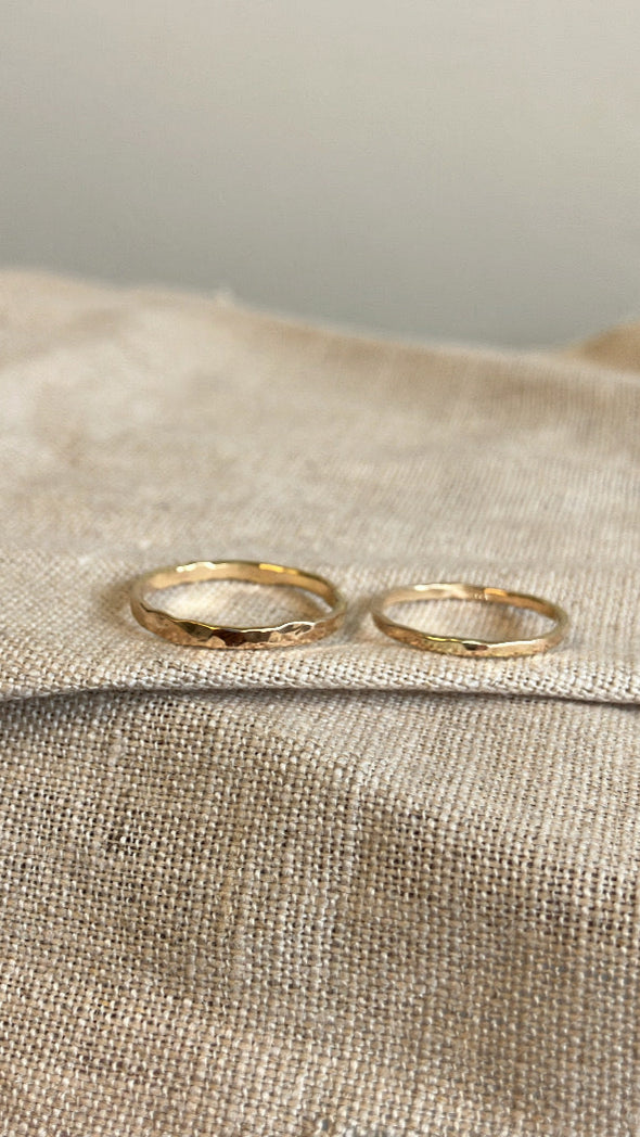 14K Yellow Gold Hammered Band