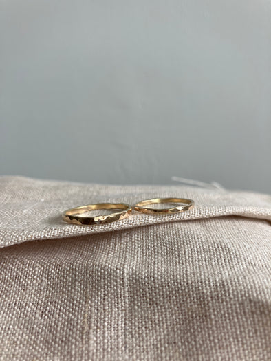 14K Yellow Gold Hammered Band