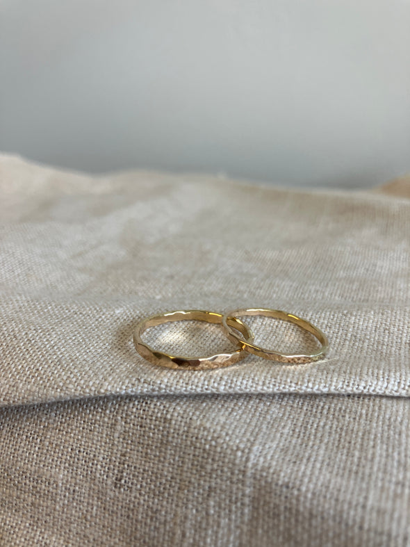 14K Yellow Gold Hammered Band
