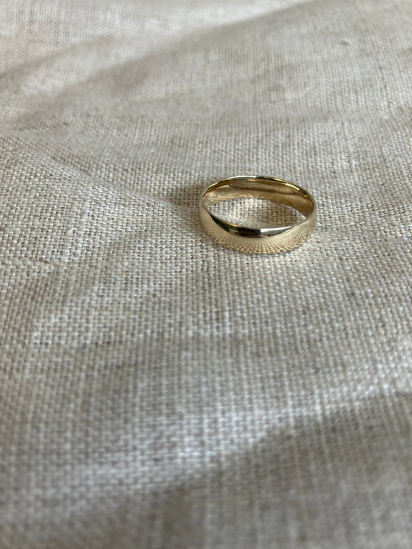 14K Yellow Gold Band
