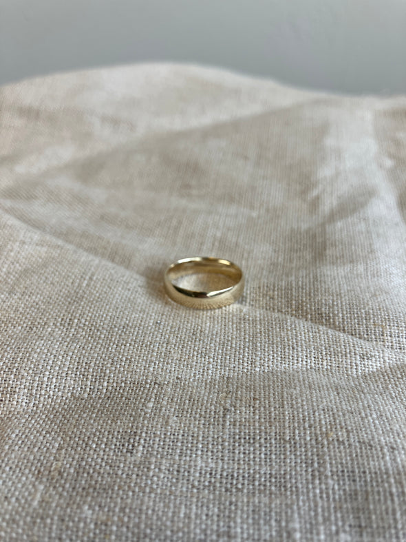 14K Yellow Gold Band
