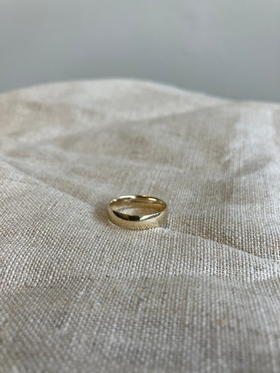 14K Yellow Gold Band