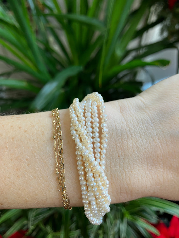 Retro 14k yellow gold clasp petite freshwater pearl torsage bracelet