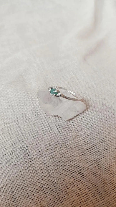 Emerald Eye Ring in Sterling Silver
